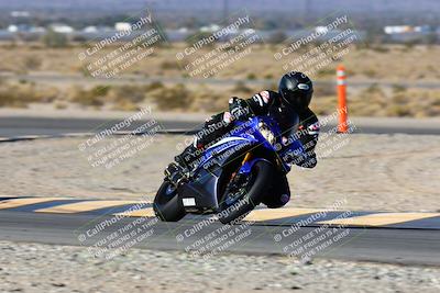 media/Jan-09-2022-SoCal Trackdays (Sun) [[2b1fec8404]]/Turn 11 (935am)/